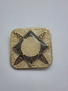 ✨️ 5 For 25 ✨️Vintage Mid-Century Geometric Enamel Brooch Gold-Tone